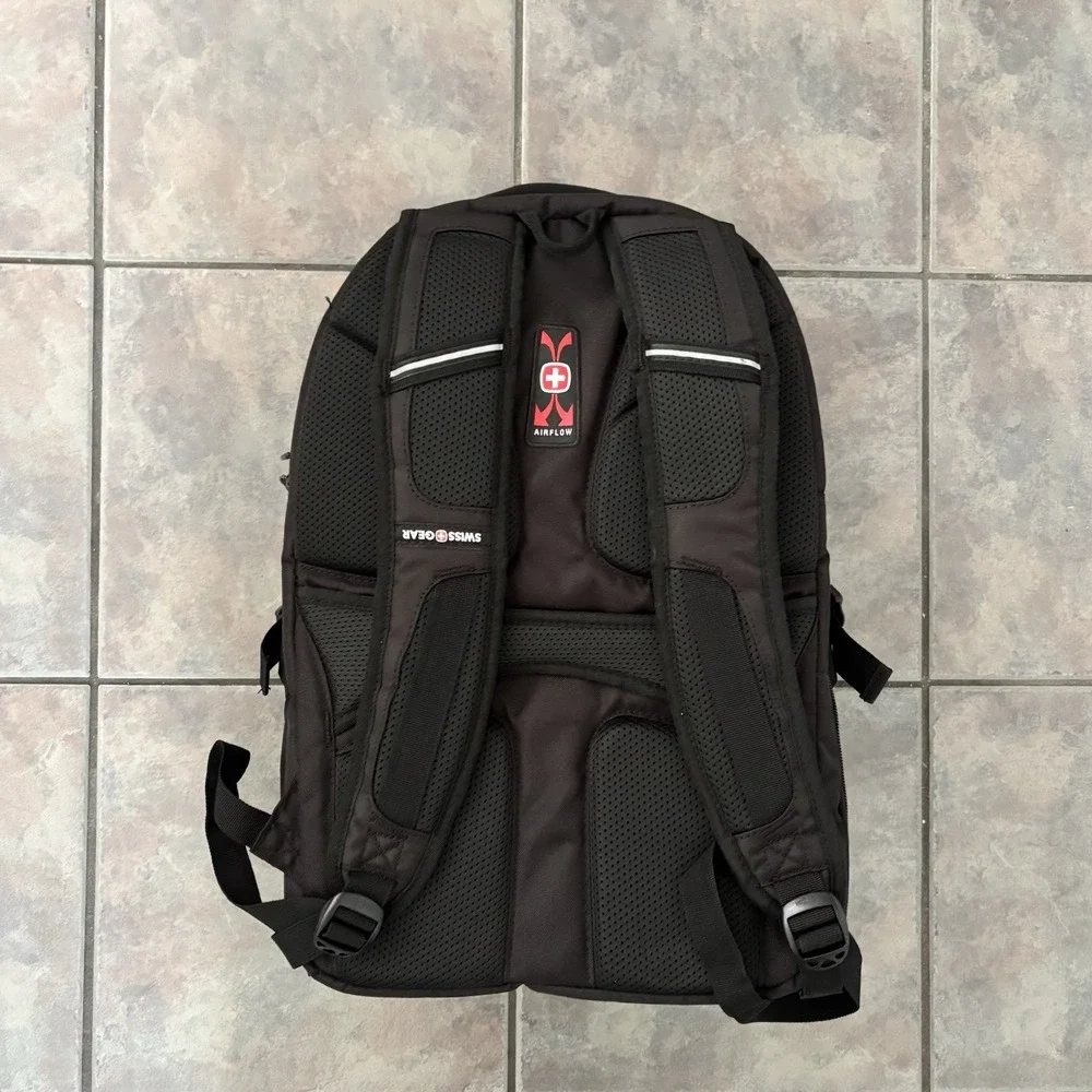 SWISSGEAR Tech Backpack Travel Laptop Scan-Smart TSA 20